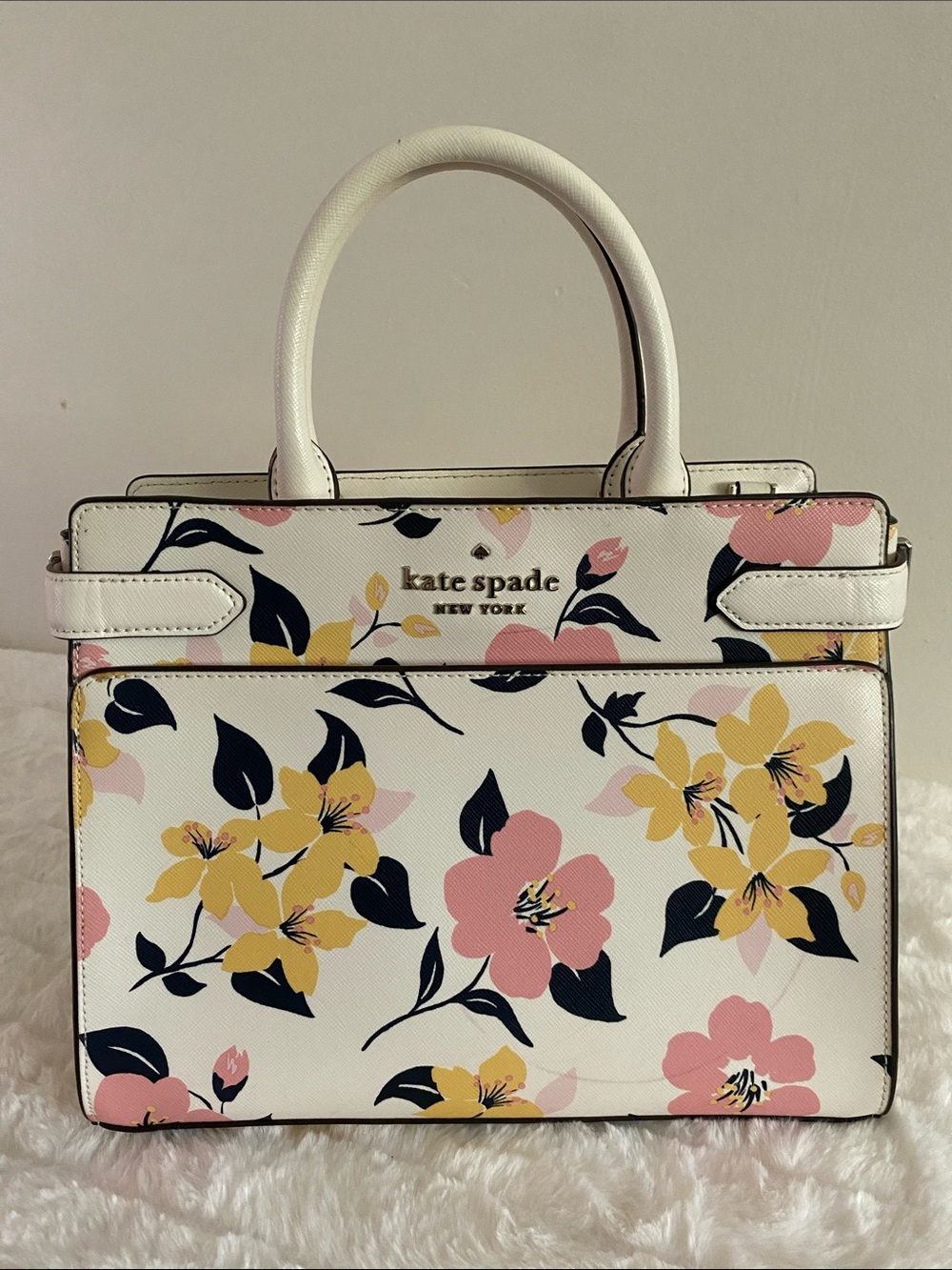 SOLD! Kate Spade New York Staci Medium Satchel in Cream Multi - Picture 3 of 17